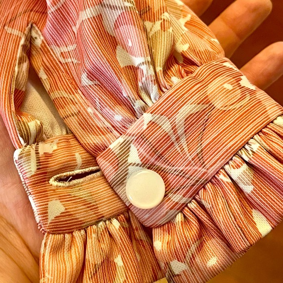 Vintage 1970s Pink Floral Tie Necklace Dress - Picture 7 of 14